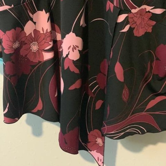 J.T.B Woman - Picture 3 of 4